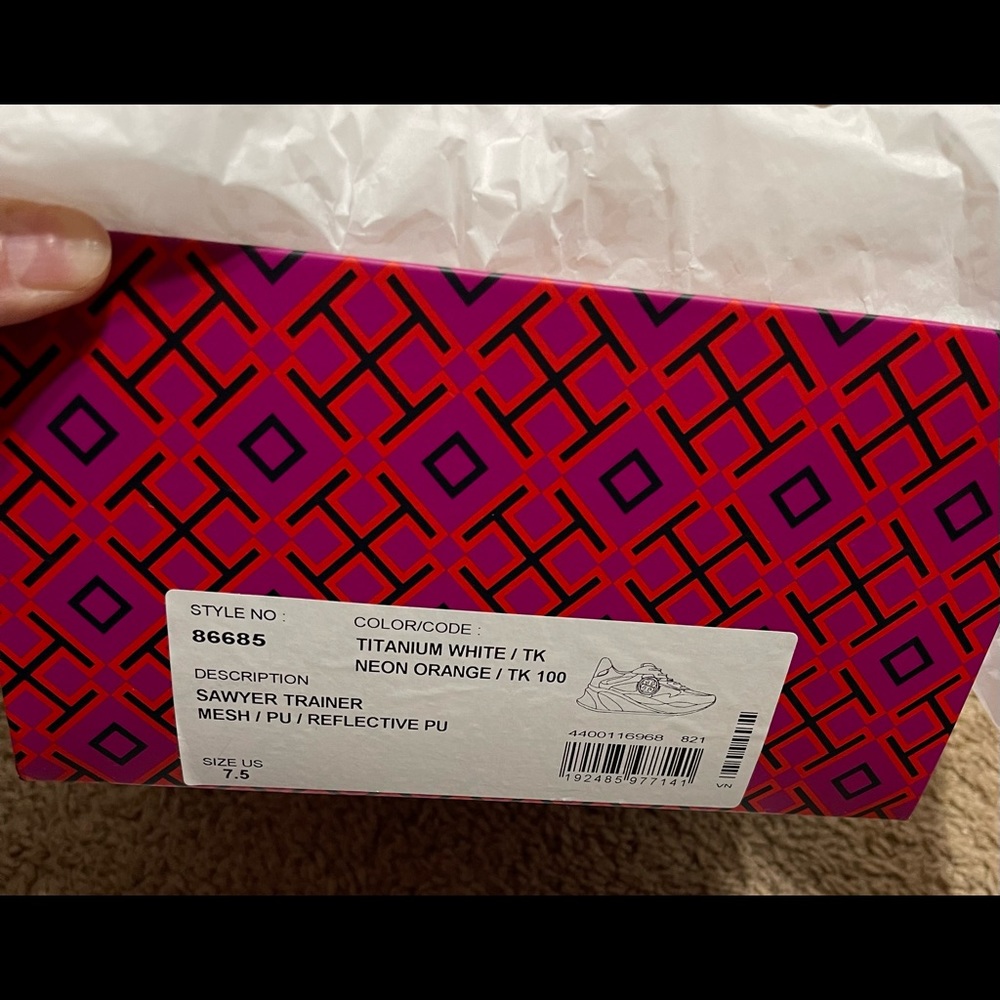 Selling brand new never worn Sawyer trainers.